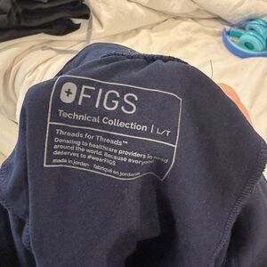 FIGS zamora navy joggers women’s